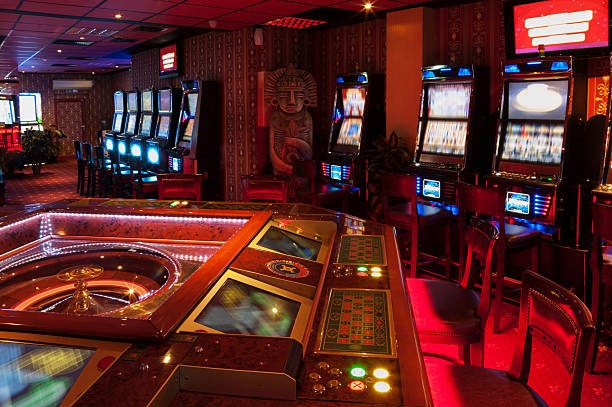 spingila mobile app showing Jakarta Lottery results and live casino lobby